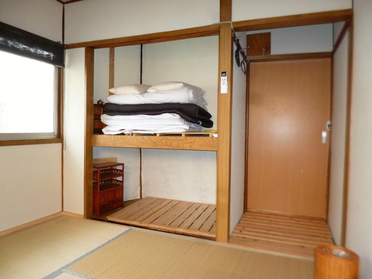 Guesthouse Oasis Osaka Exterior photo