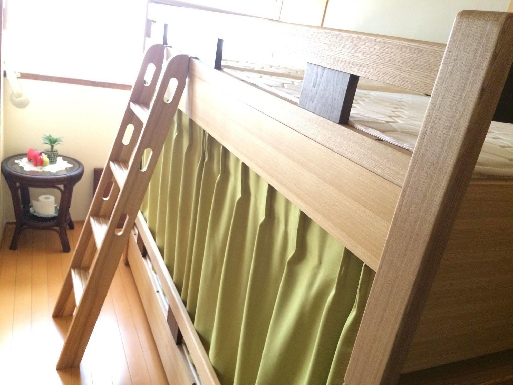 Guesthouse Oasis Osaka Exterior photo