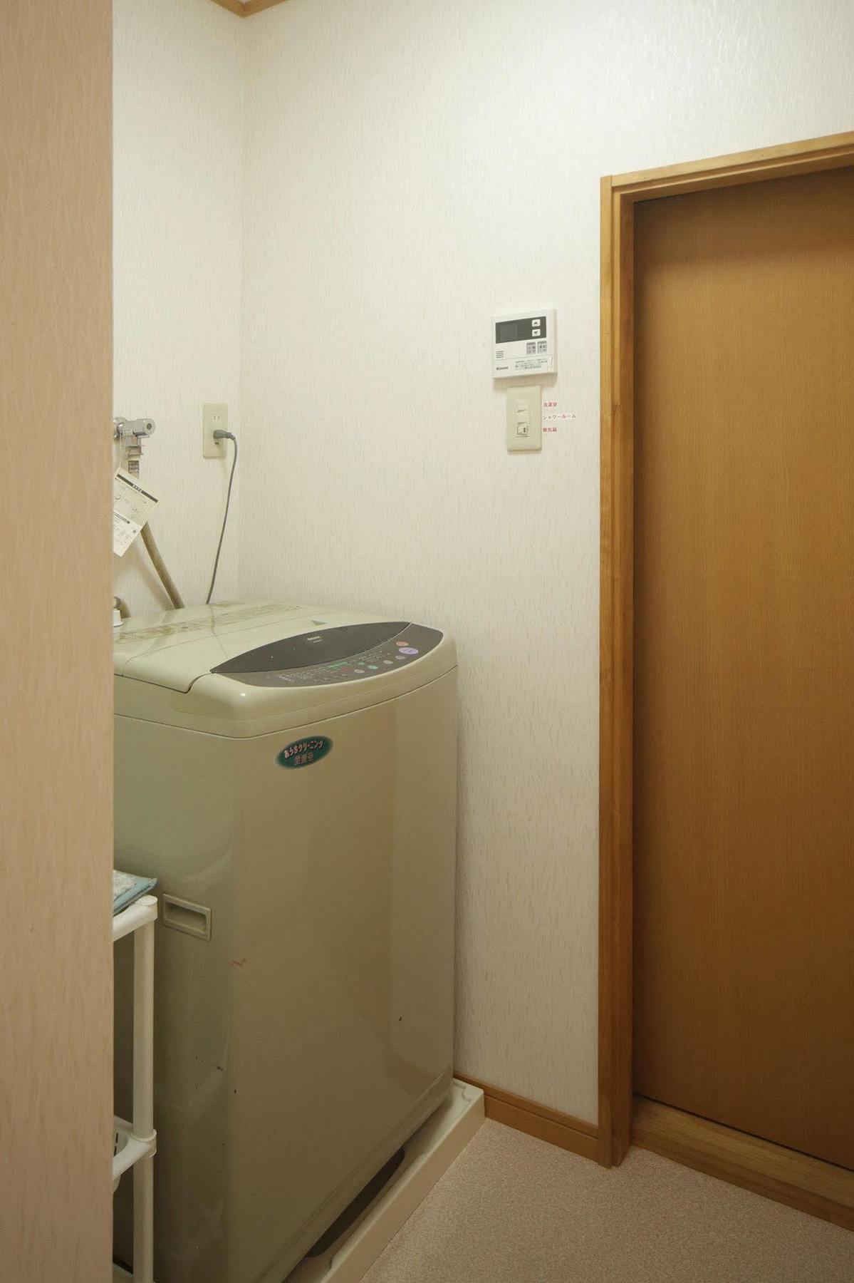 Guesthouse Oasis Osaka Exterior photo